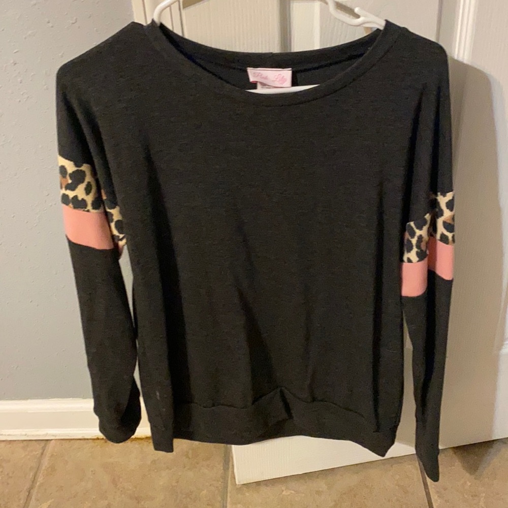 Size small grey long sleeve shirt with leopard print on sleeve